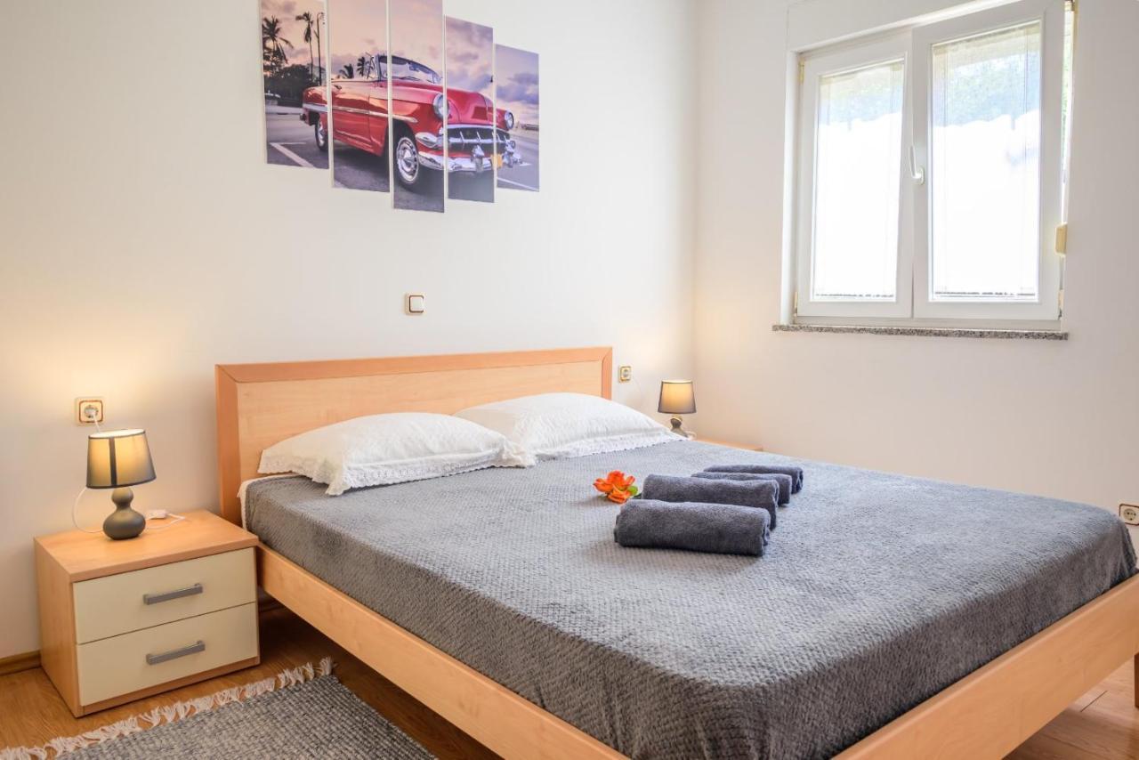 Apartment Charlie Ровинь Экстерьер фото