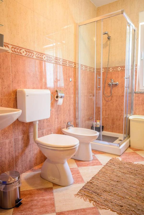 Apartment Charlie Ровинь Экстерьер фото
