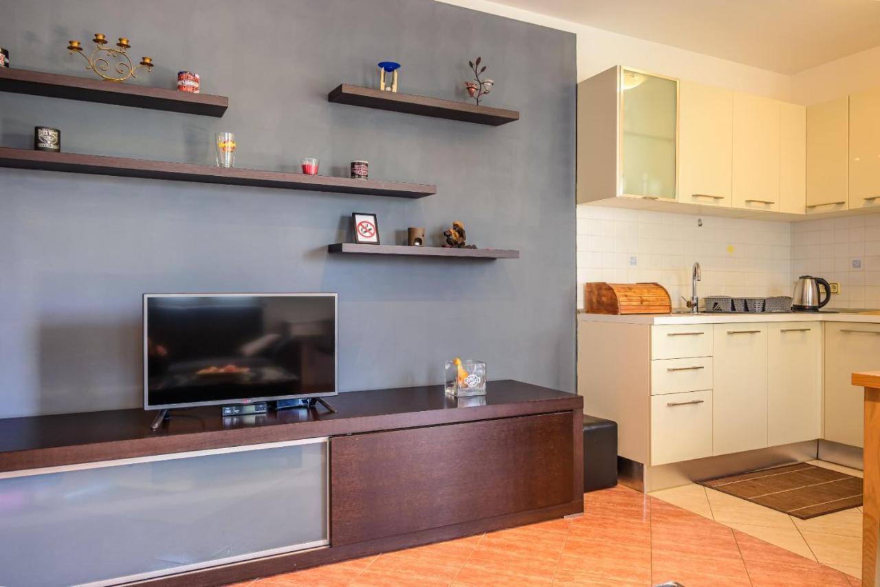 Apartment Charlie Ровинь Экстерьер фото