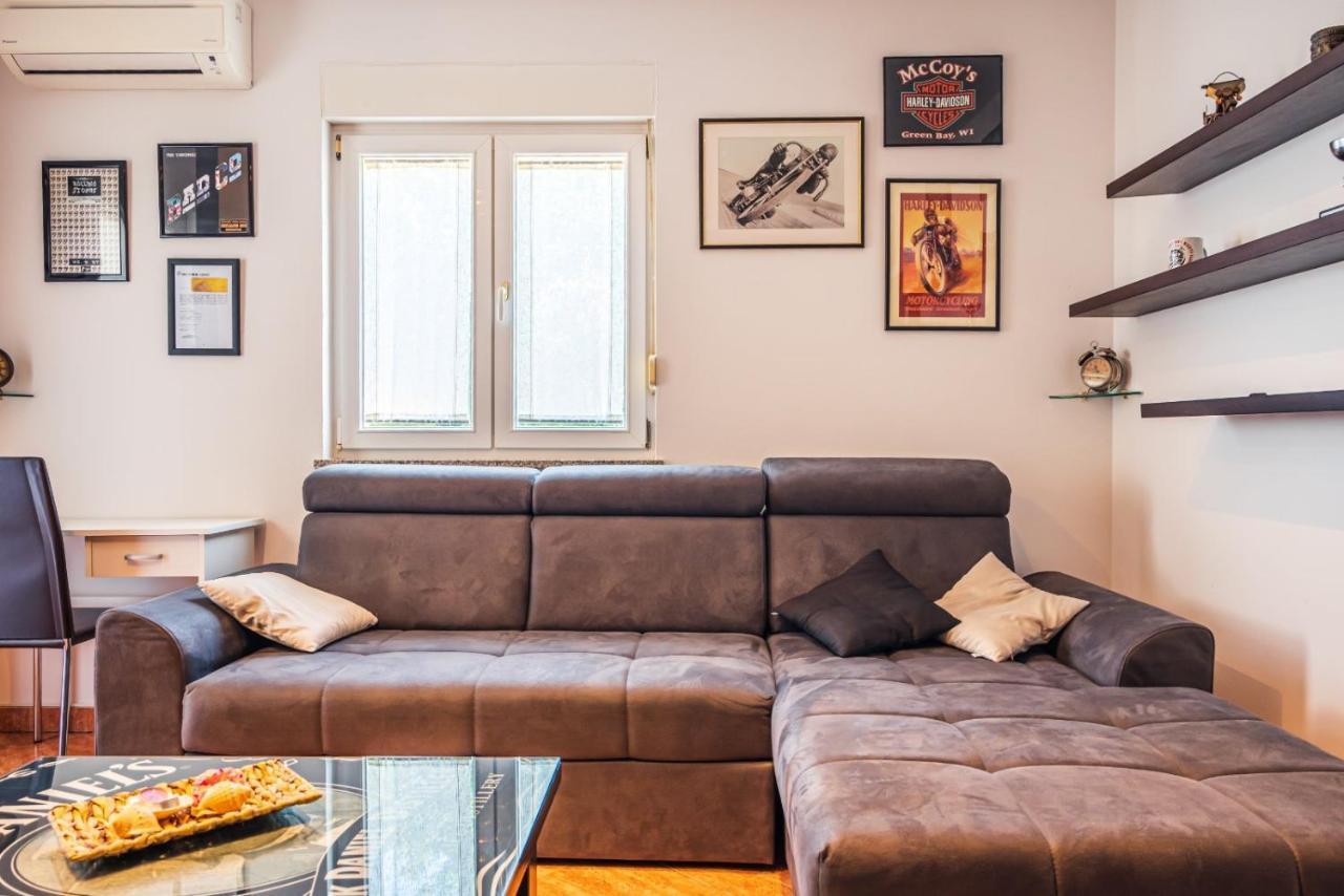 Apartment Charlie Ровинь Экстерьер фото